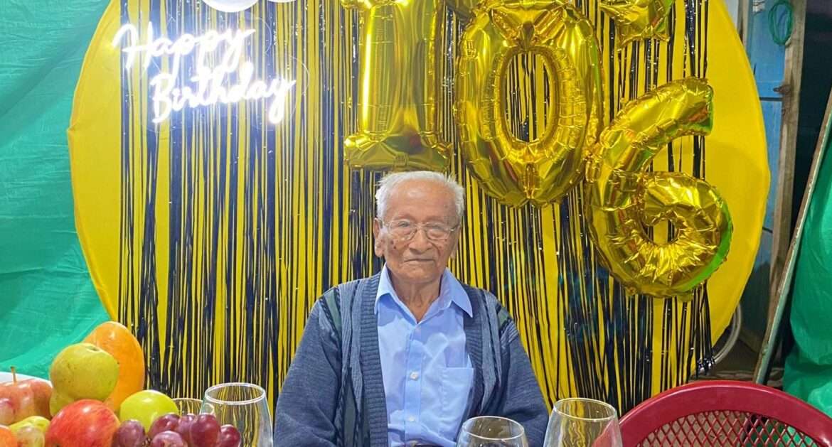 En Palmar vive el hombre más longevo de Santa Elena. Cumplió106 años.