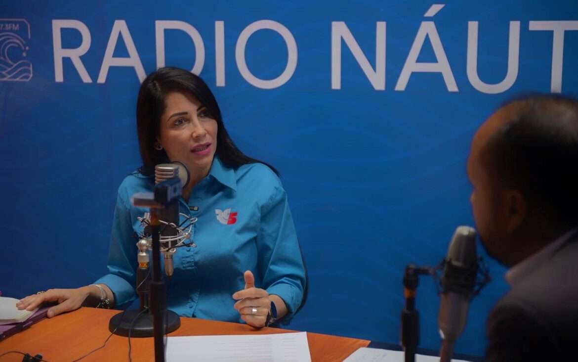 Luisa González, candidata presidencial por RC 5 recorre nuevamente la provincia de Santa.