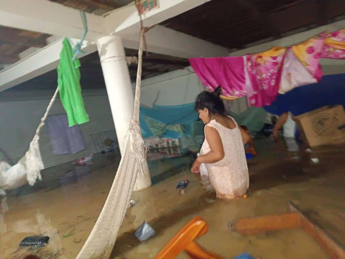 Fuertes lluvias en la cordillera dejan inundaciones y poblaciones aisladas en Colonche