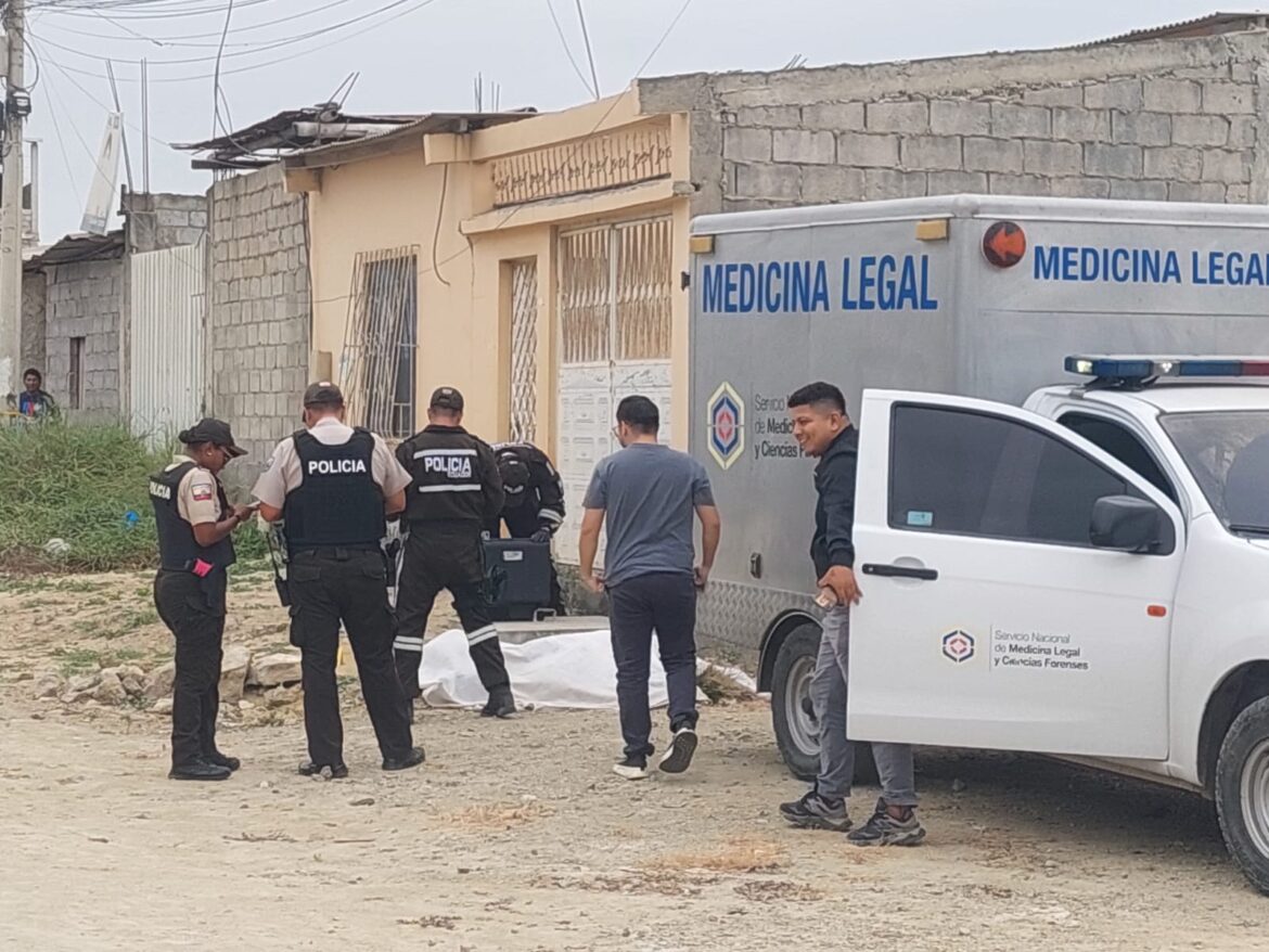 Sujeto desvalijó a dos muertos