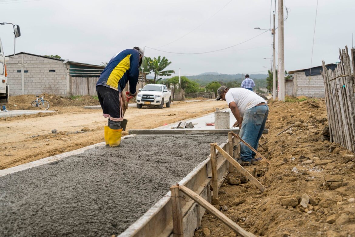 Avanzan trabajos de regeneración vial en Libertador Bolívar – San Antonio y Cadeate.