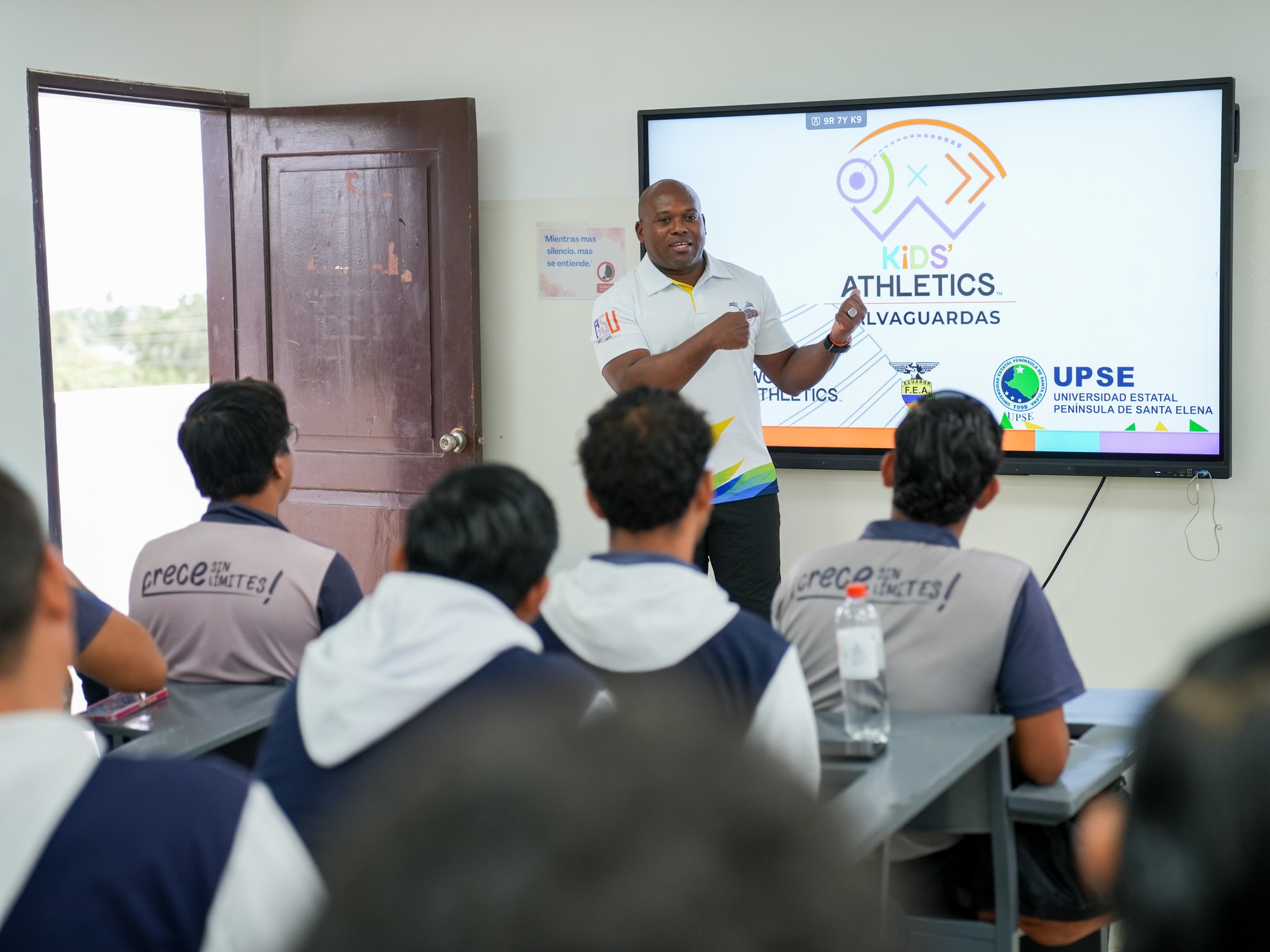 La UPSE impulsa la formación de futuros profesionales del deporte