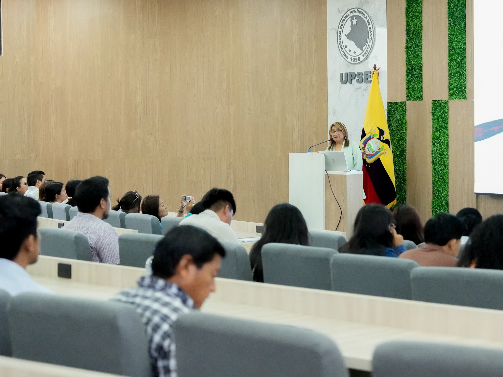 UPSE desarrolló curso de actualización en Derecho Notarial