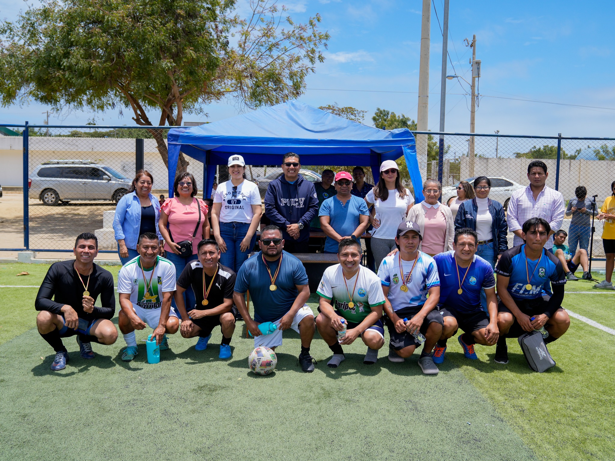 Graduados de Ciencias del Mar compartieron jornada deportiva en UPSE