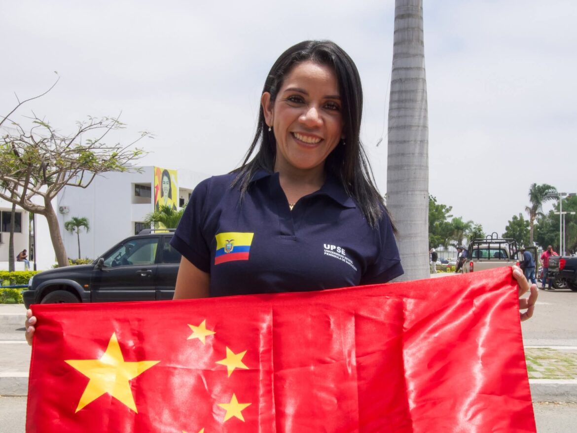 UPSE alcanza hito histórico con catedráticos capacitados en China