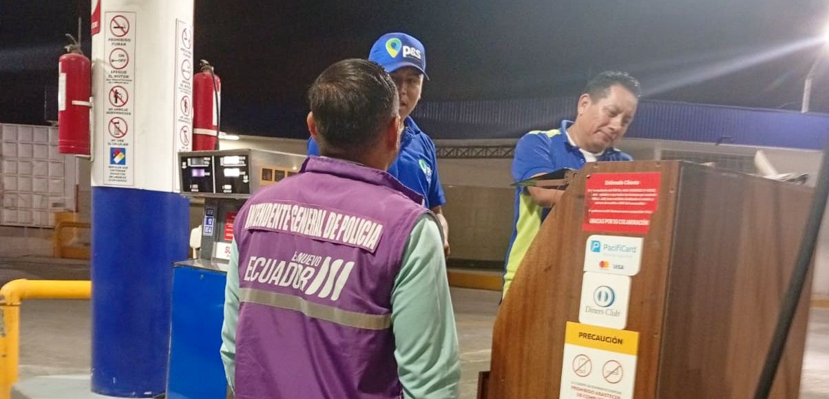 Intendencia de Santa Elena refuerza controles en gasolineras para garantizar precios justos