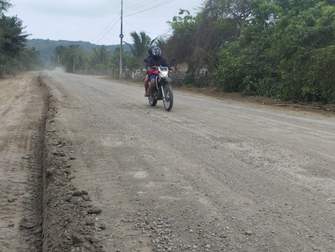 Avanzan los trabajos en la vía Sitio Nuevo – Libertador Bolívar.