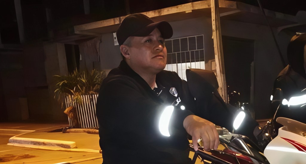 Fallece guardia comunitario de Valdivia al sufrir un infarto cuando esperaba un bus.