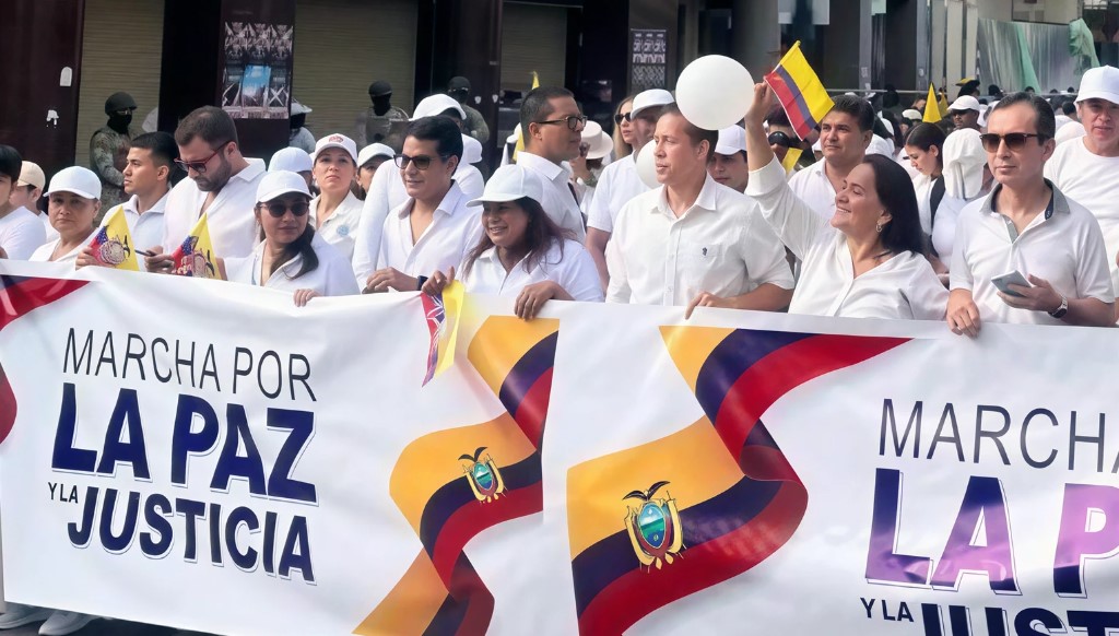 Marcha por la paz reunió a miles de ciudadanos en Guayaquil