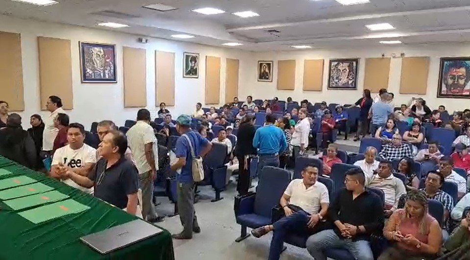 Ciudadanos participan en la planificación del presupuesto 2026 de la Alcaldía de Santa Elena