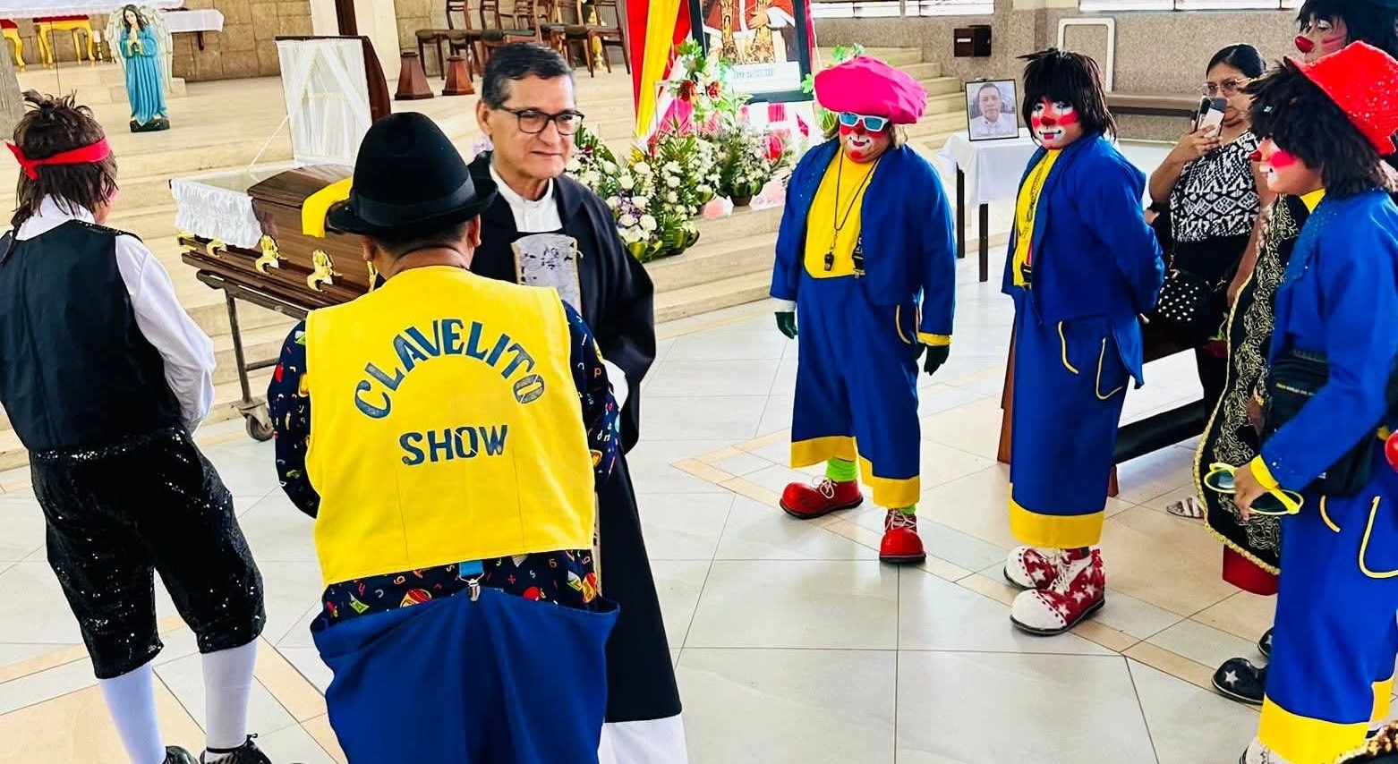 Emotiva despedida al payasito “Tonelada” en Santa Elena