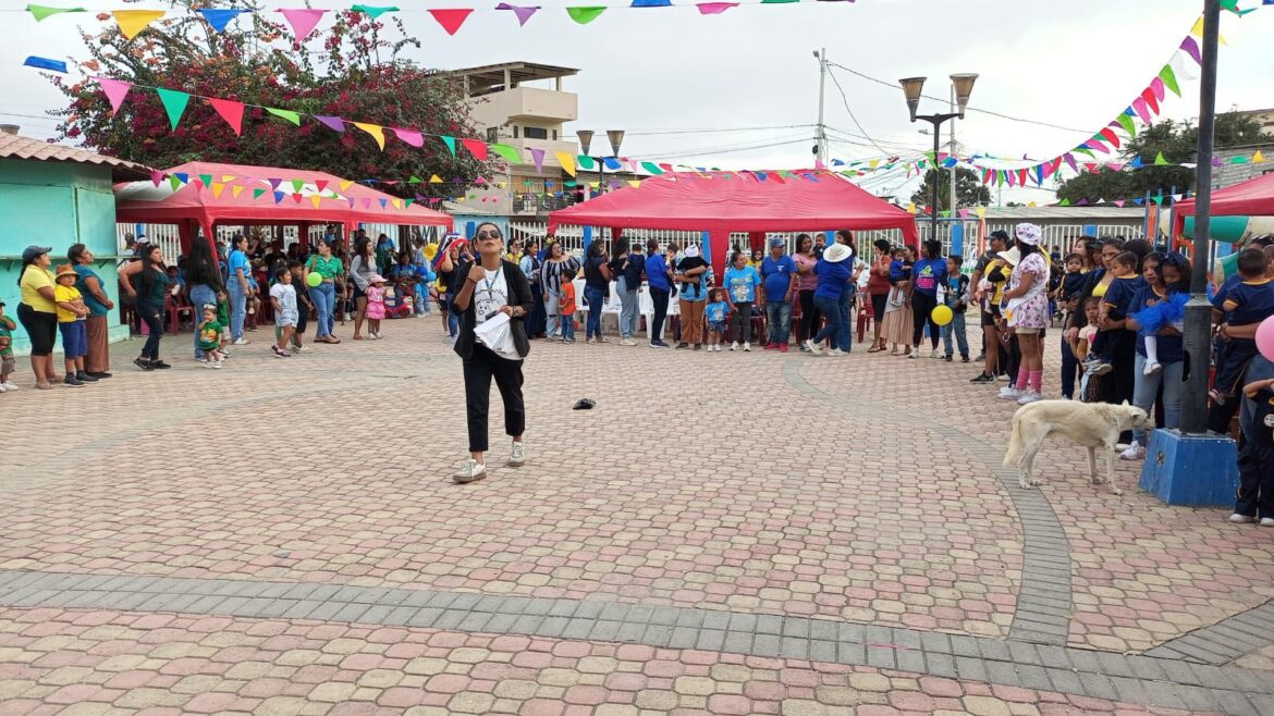 Prefectura de Santa Elena realizó en Ballenita el evento “Entre Risas y Raíces”