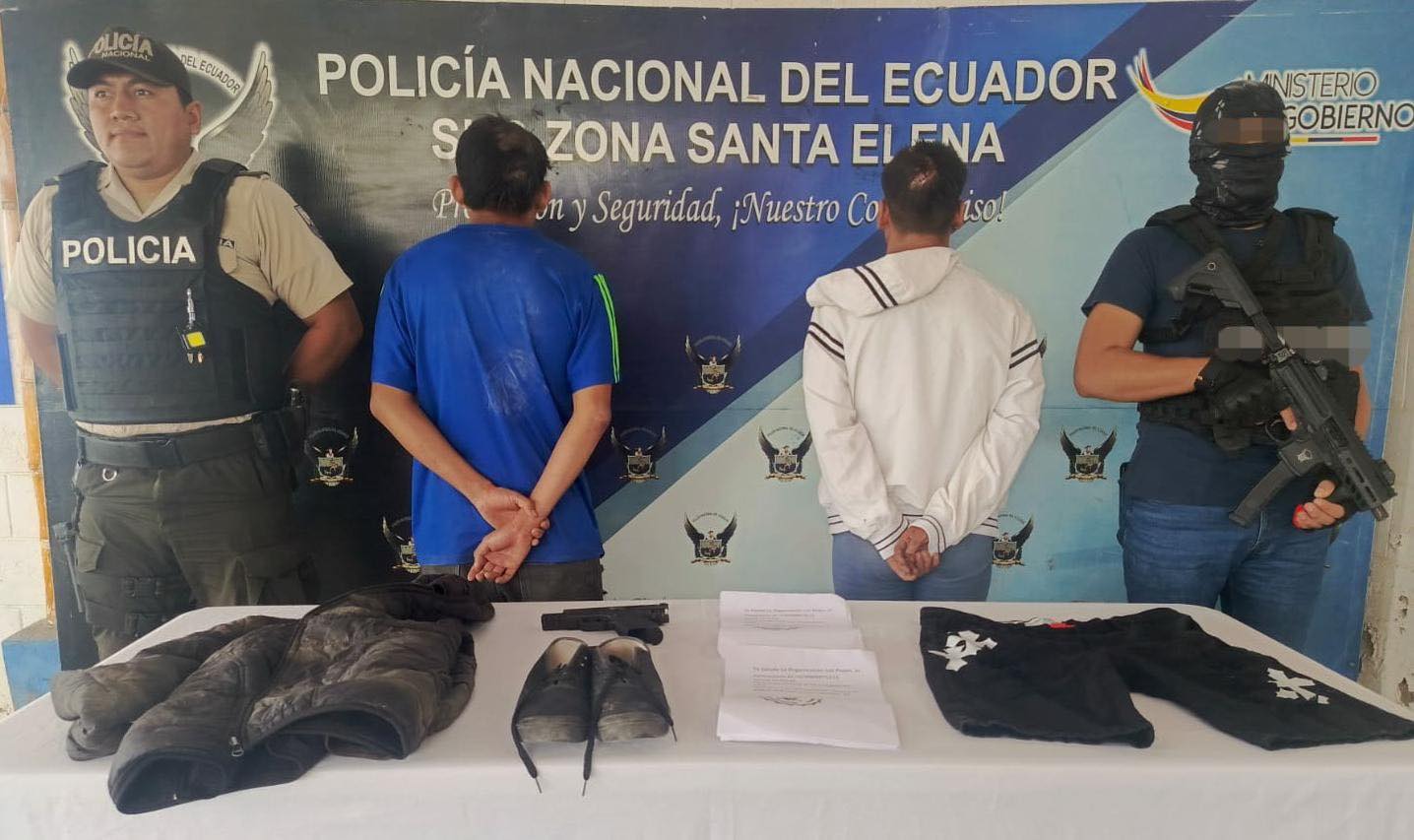 Policía frustra intento de robo en la Península y aprehende a dos sujetos