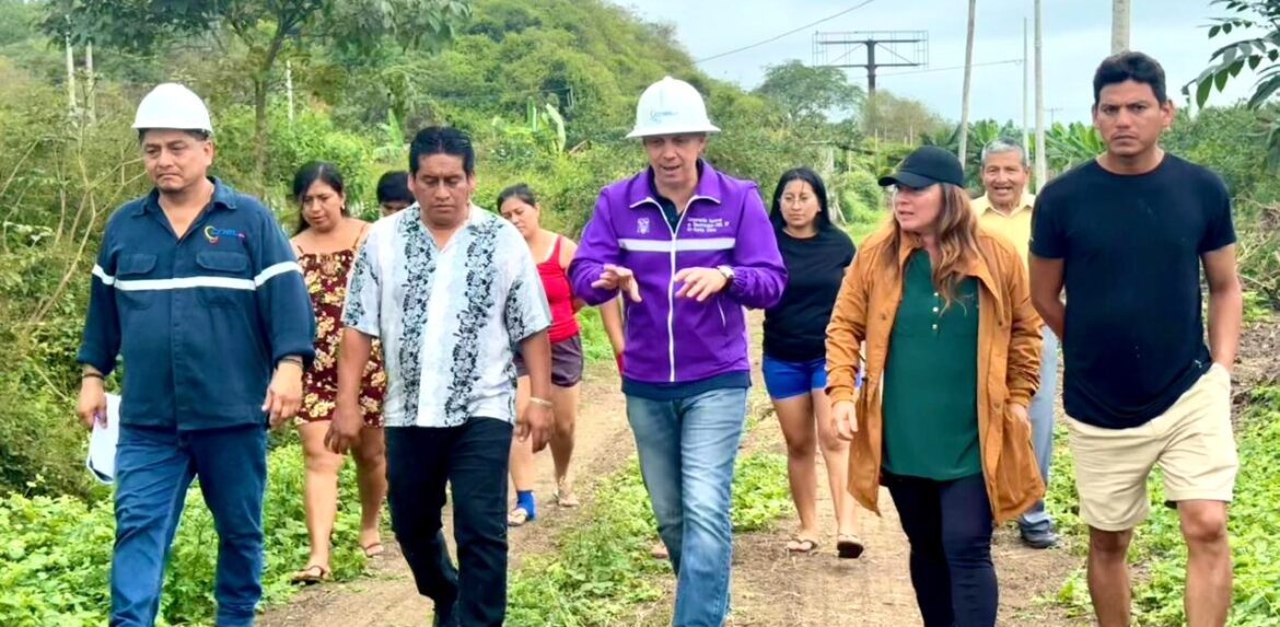 Se ejecuta proyecto eléctrico para beneficiar a 40 familias en Montañita