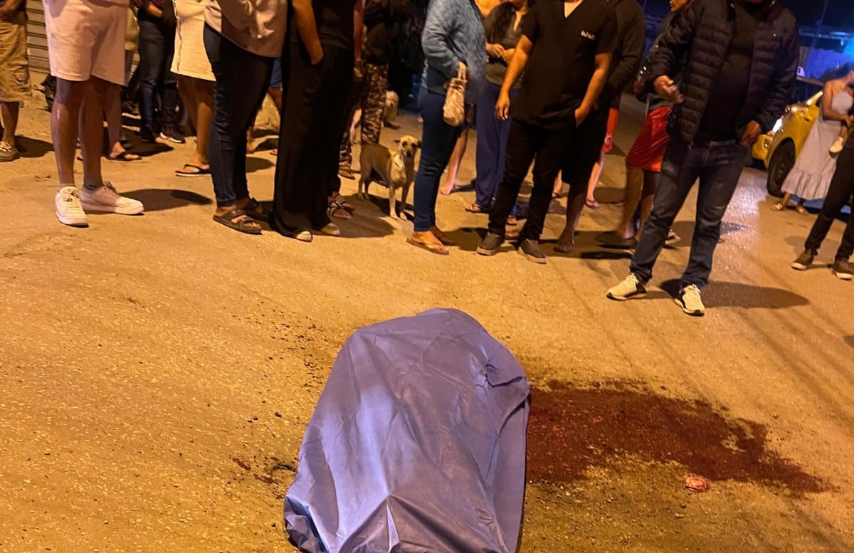 Hombre muere tras ser apuñalado en el barrio Carlos Rubira en Santa Elena