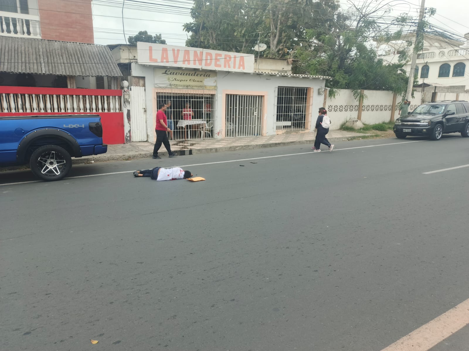 El abatido por la Policía en Salinas por cometer un robo apenas tenía 14 años.