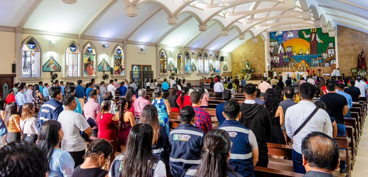 Santa Elena celebra 18 años de provincialización con una jornada de fe y cultura