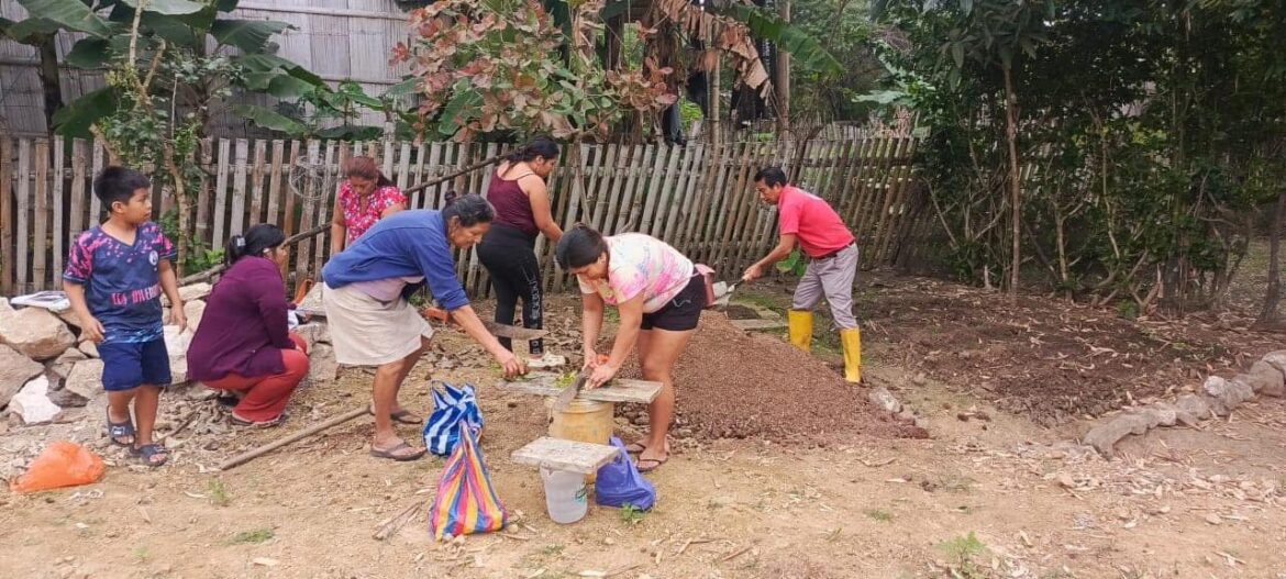 Prefectura de Santa Elena impulsa la producción de abono orgánico en las comunidades