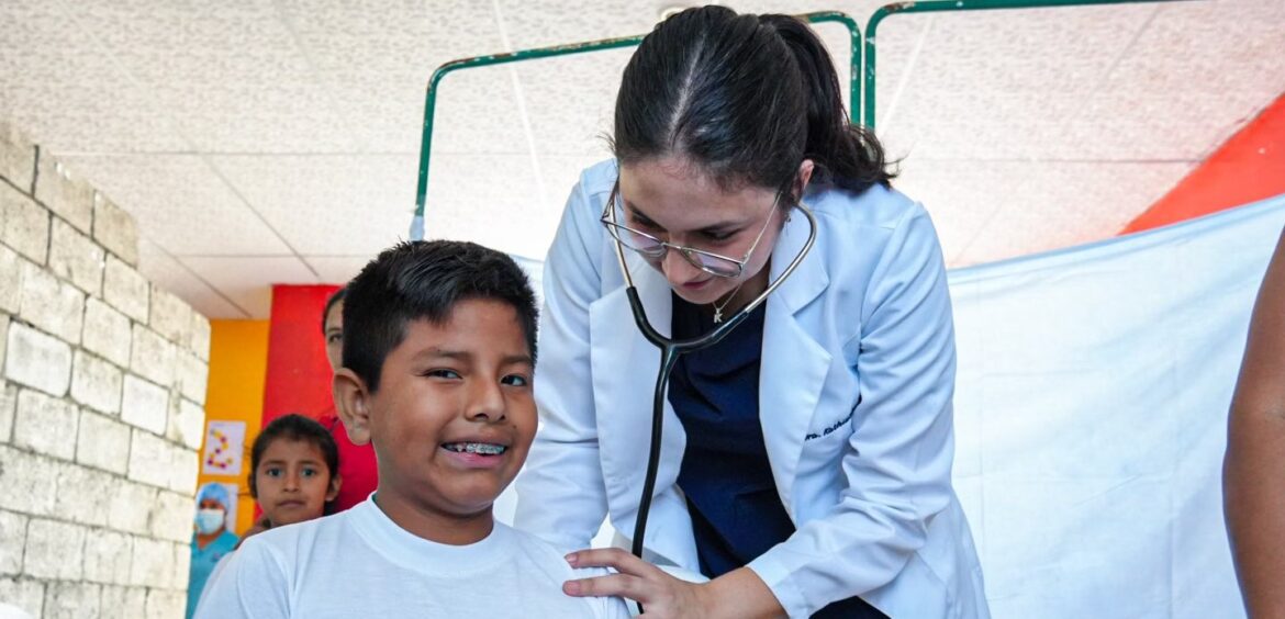 Más de 7.500 santaelenses beneficiados con Brigadas Médicas de la Alcaldía de Santa Elena