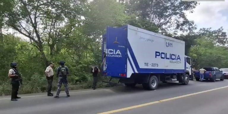 Tres toneladas de droga fueron halladas enterradas en una finca de Manabí