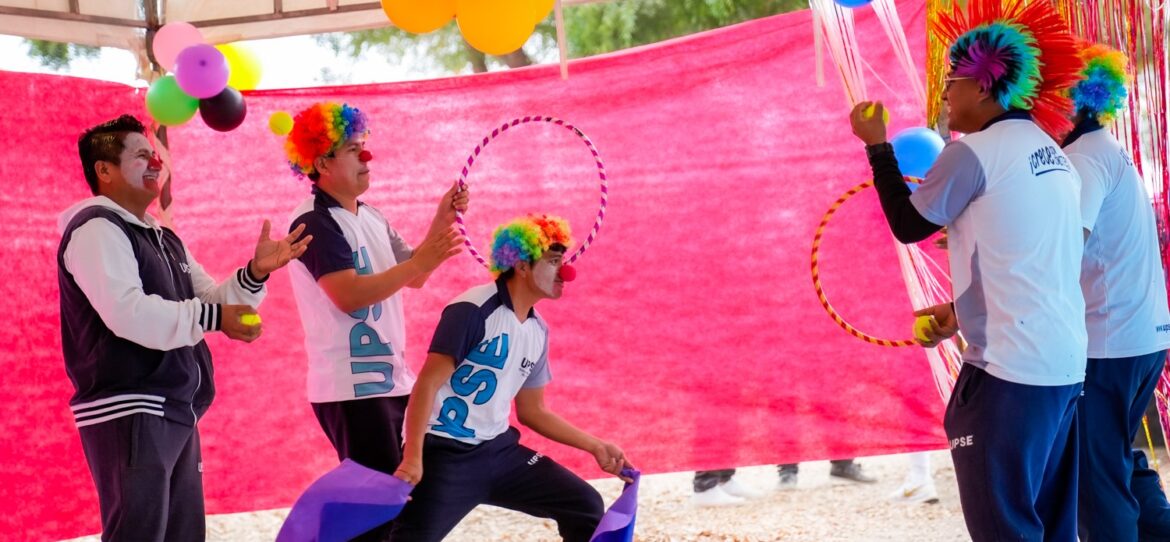 Estudiantes de Pedagogía de UPSE desarrollan el “Circo Pedagógico”, espacio creativo y formativo