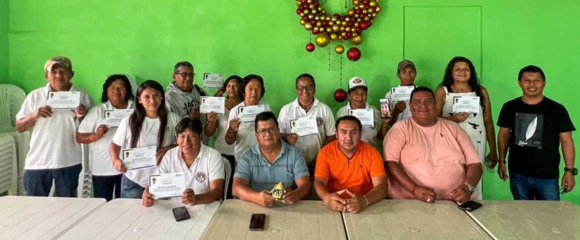Prefectura de Santa Elena culminó curso de abonos orgánicos en la comuna Zapotal