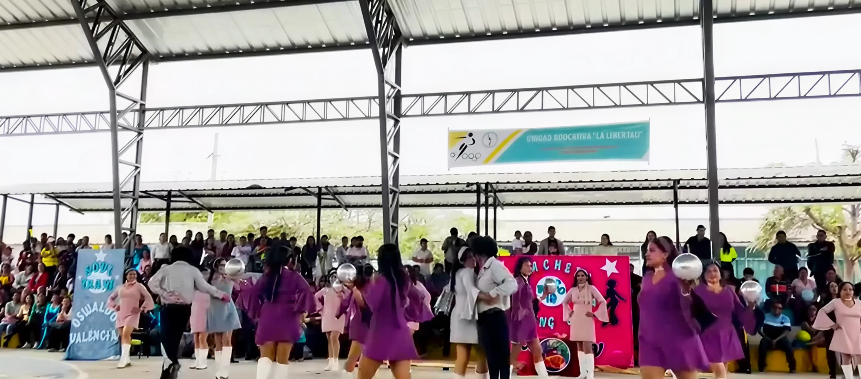 Unidad Educativa José Pedro Varela gana el primer lugar en el Teacher’s Dancing Show