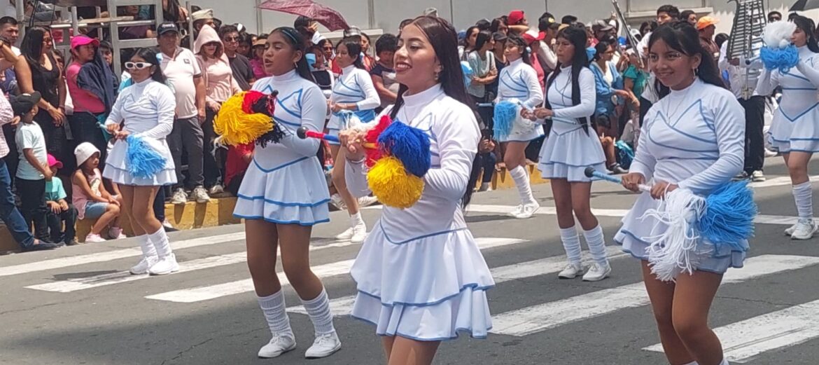 Salinas celebró 88 años de cantonización con desfile cívico