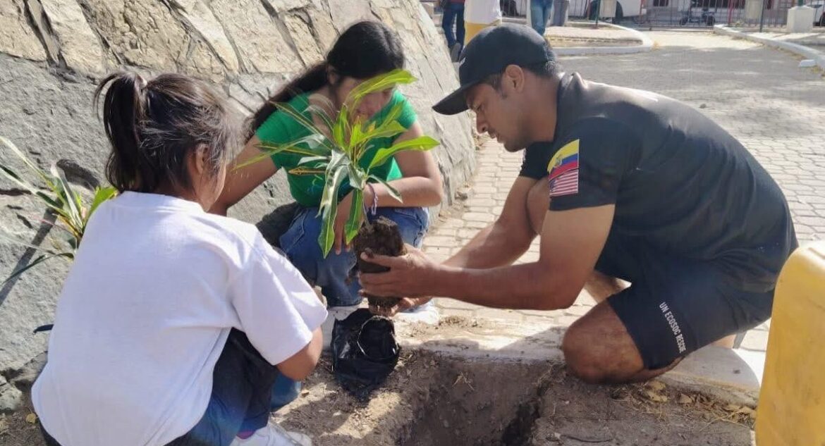 Prefectura de Santa Elena, Scouts y moradores fortalecen el cuidado ambiental en Atahualpa