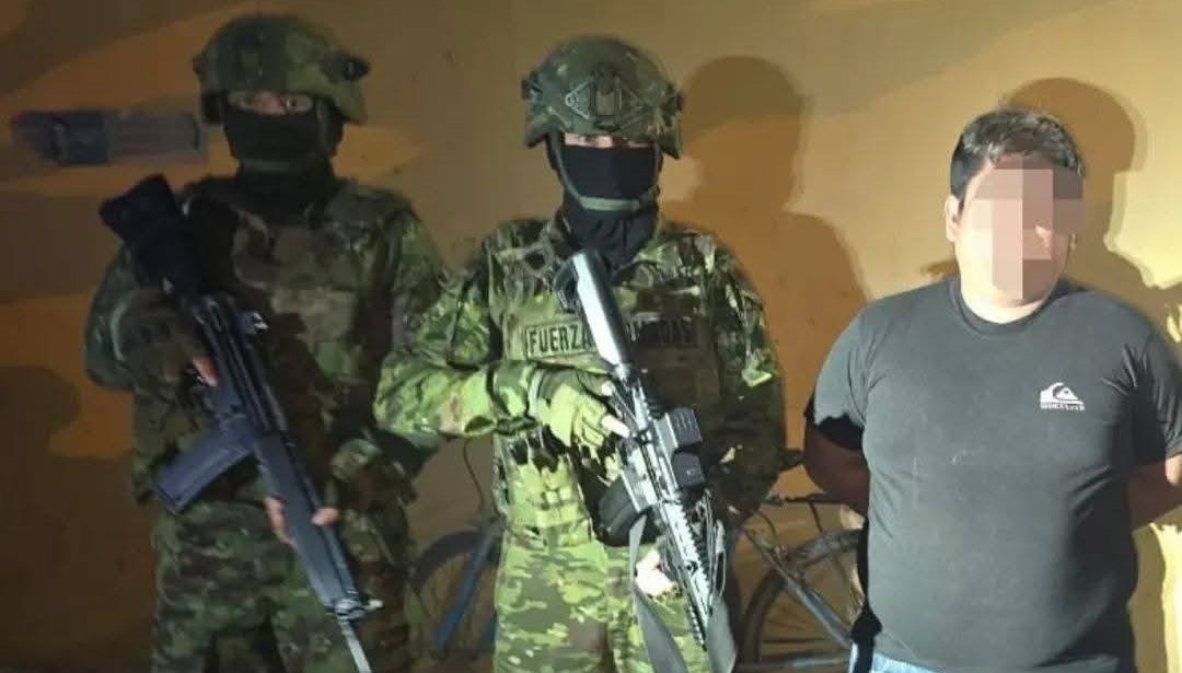 Golpe militar en comuna Sinchal dejó un aprehendido y armas incautadas