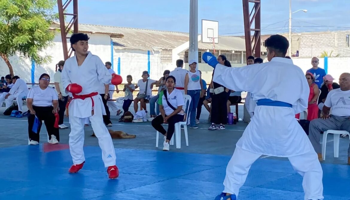 Santa Elena define a sus mejores guerreros del tatami en el Primer Selectivo Provincial de Karate