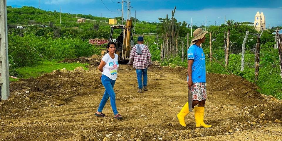 La Prefectura de Santa Elena refuerza trabajos en comuna San Miguel ante riesgos por lluvias