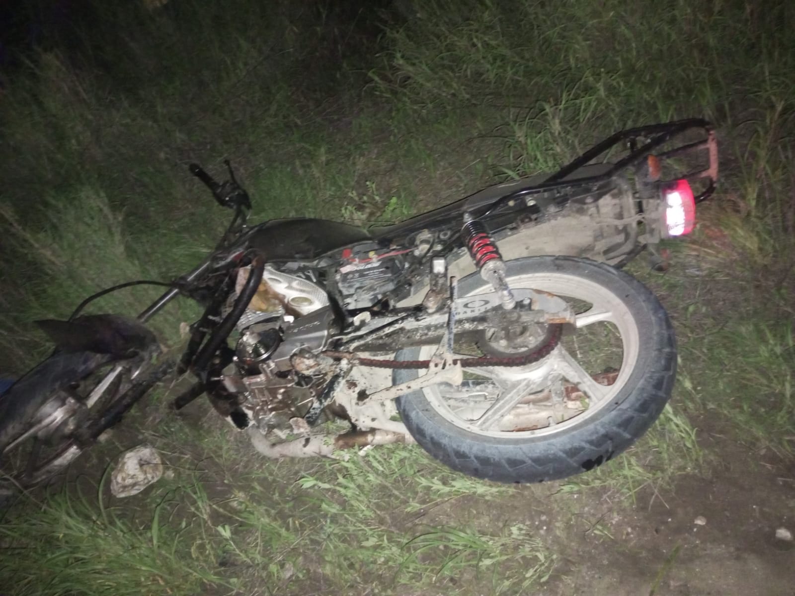 Tragedia en la vía Ancón – Atahualpa: dos motociclistas pierden la vida en violento choque