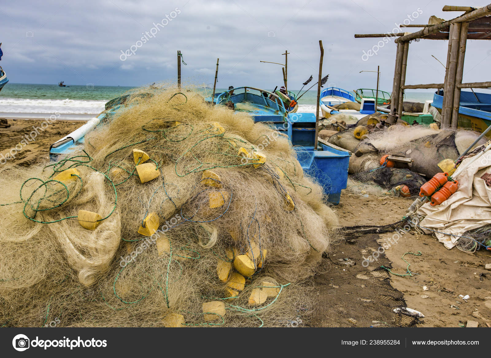 Retornaron a puerto los pescadores de San Pedro que fueron asaltados por piratas