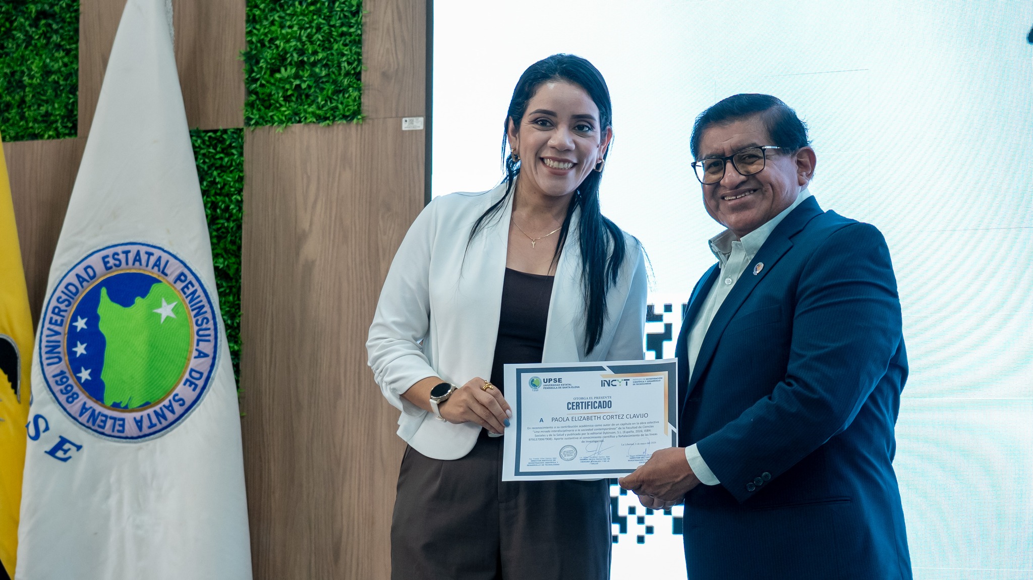 UPSE presentó libro académico sobre los desafíos de la sociedad contemporánea