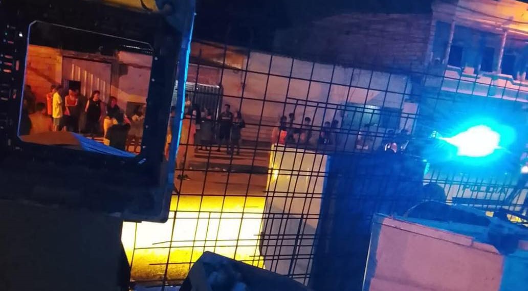 Un hombre fue atacado a balas en un bar del barrio Abdón Calderón en La Libertad