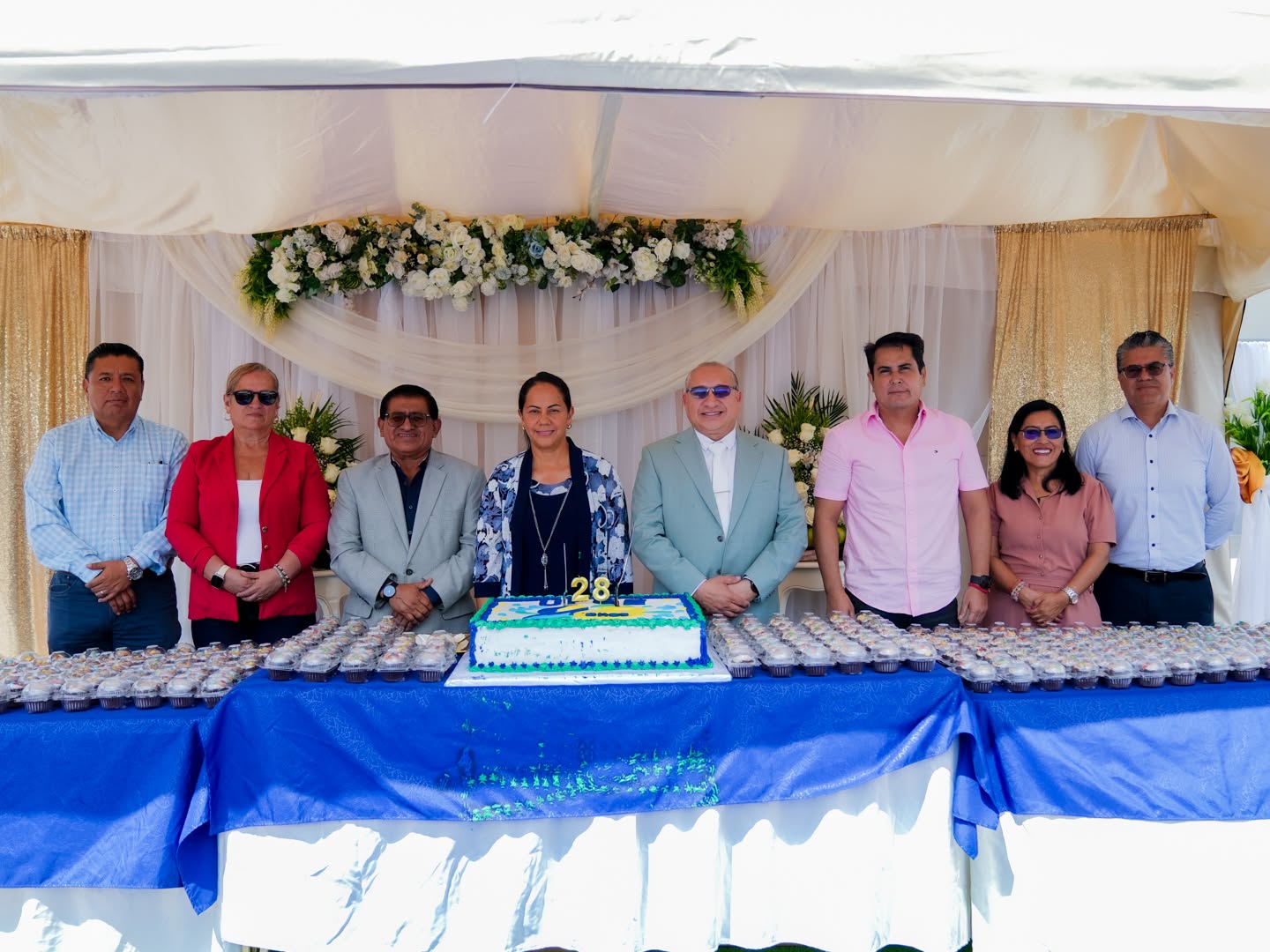 UPSE celebró su aniversario 28 con el tradicional corte del pastel institucional