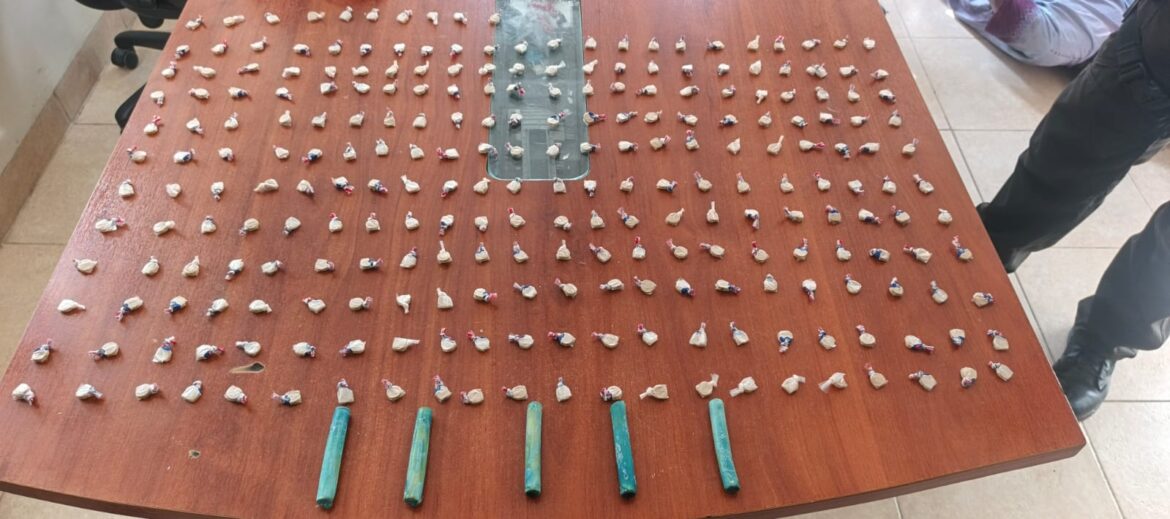 Decomiso de droga, armas y motos efectuó la policía en la Península