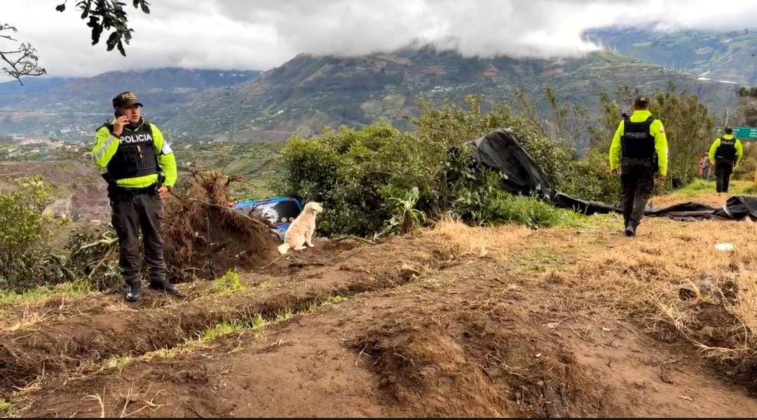 Estudiantes de la Universidad de Santa Elena sobreviven a accidente en la provincia de Tungurahua