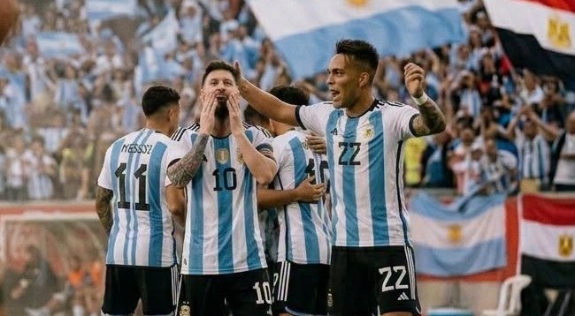 Argentina remonta un partidazo ante Egipto y se clasifica a los cuartos de final del Mundial 2026