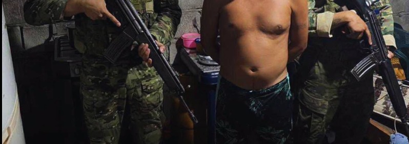 Aprehenden a un ciudadano durante allanamiento militar en Salinas por presunto tráfico de drogas