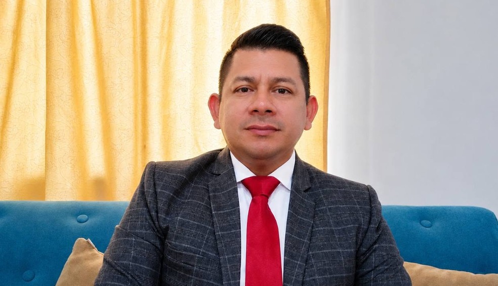 Leonel Santos buscará llegar a la Alcaldía de Salinas