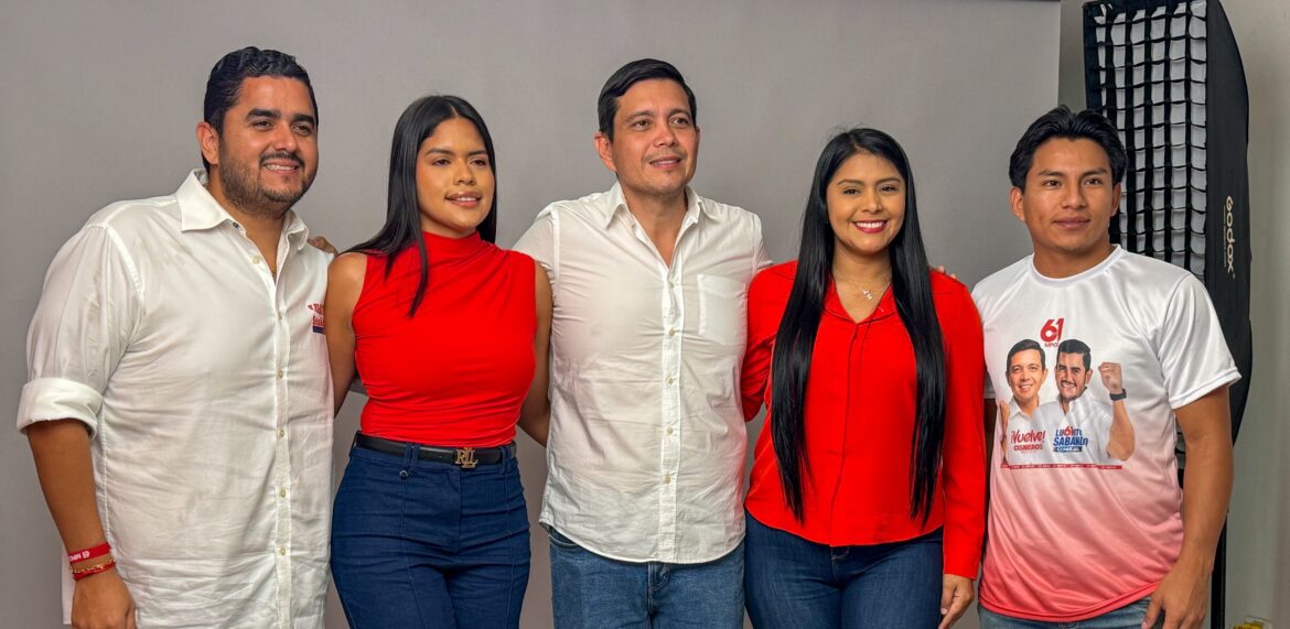 Daniel Cisneros, Luchito Sabando y Patricio Cisneros González, son los candidatos de la 61