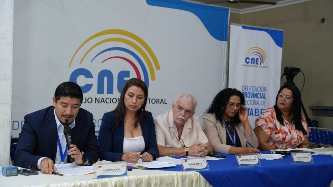 Junta Provincial Electoral de Santa Elena designó a 6.097 Miembros de las Juntas Receptoras del Voto