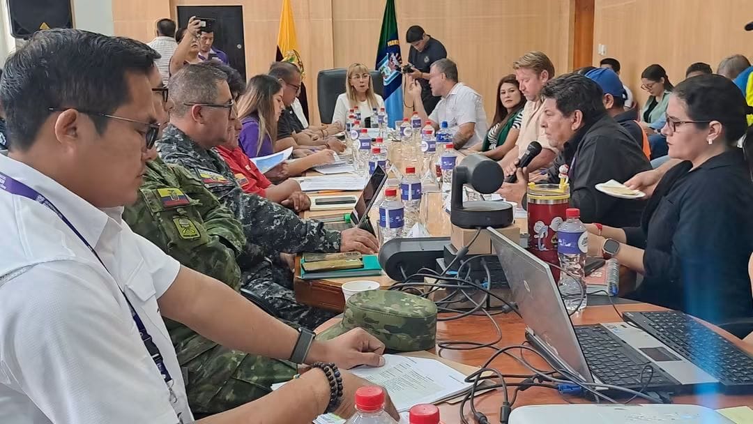 COE Provincial de Santa Elena coordina acciones ante alerta roja por el Fenómeno de El Niño