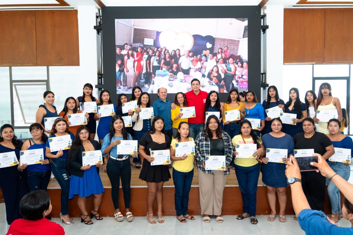 Mujeres de Corazón V65 culmina su primer ciclo de capacitaciones