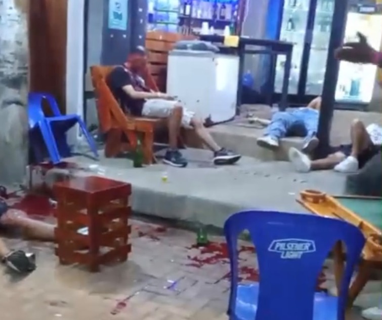 Un hombre extranjero fue asesinado y cuatro personas resultaron heridas en Montañita