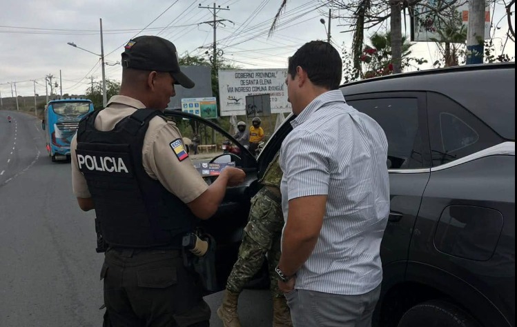 Policía fortalece acciones de prevención del delito en Santa Elena y Colonche
