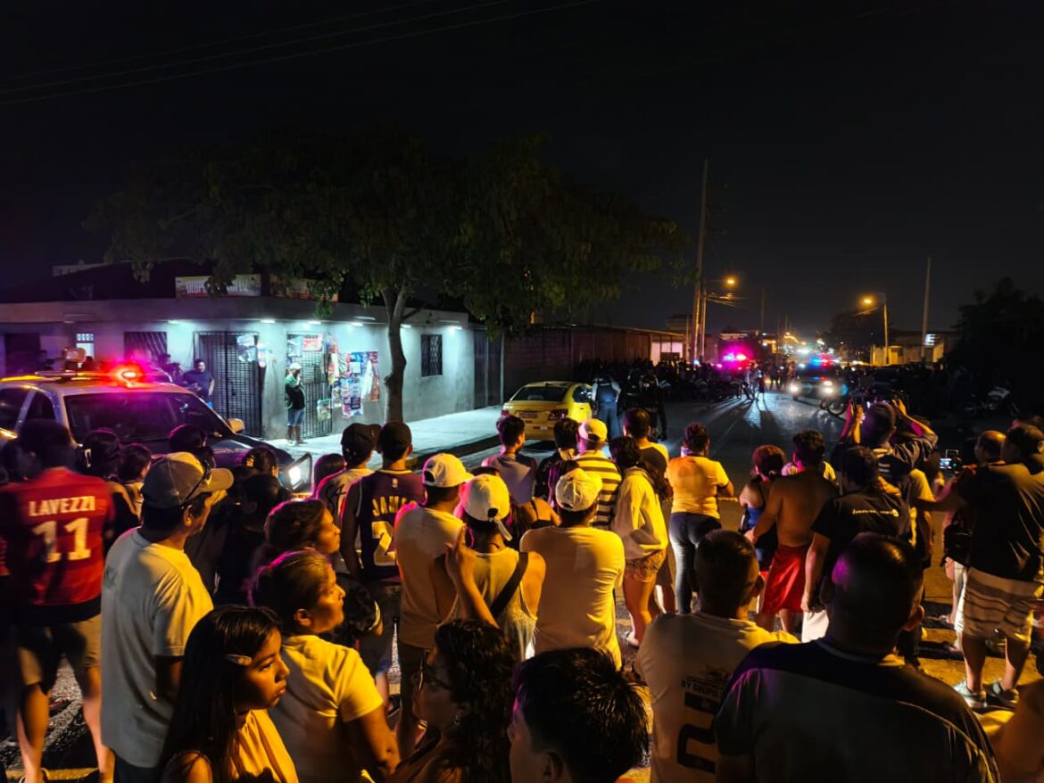 Lo fletó una pasajera y terminó asesinado: sicarios mataron a taxista y mujer en Santa Elena
