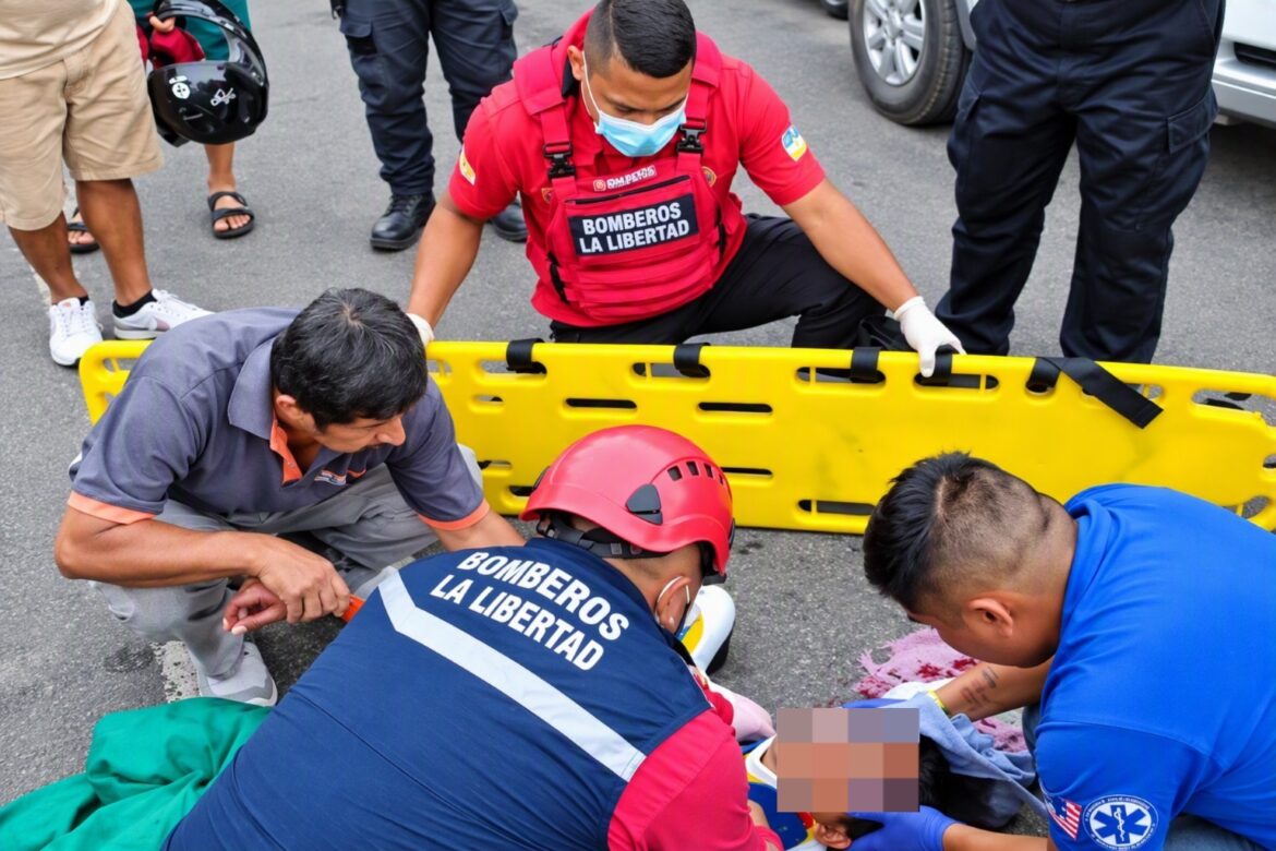 Joven estudiante de Psicología fue atropellada en la vía Santa Elena–La Libertad se encuentra hospitalizada